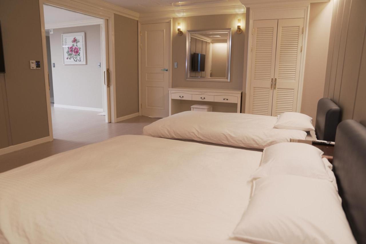 Sancheong Korean Medicine Family Hotel Kültér fotó